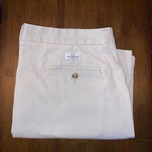Vineyard Vines breaker short. Size 36